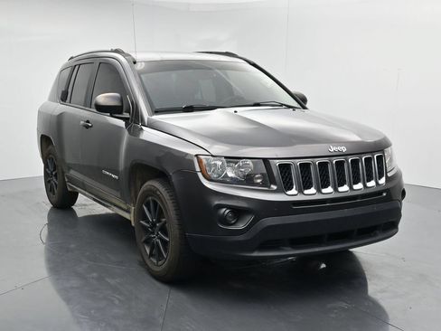 Used 2017 Jeep Compass Sport w/ Power Value Group AWD/4WD image 2