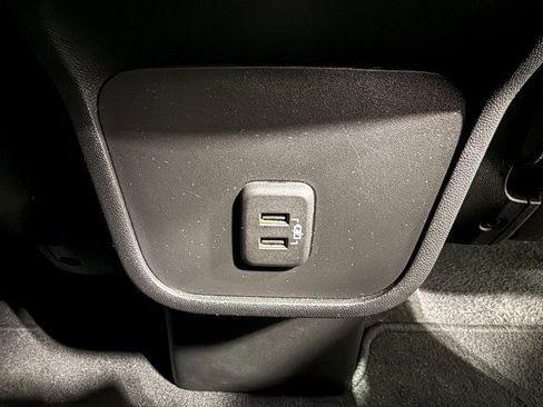 Used 2022 GMC Terrain SLE w/ Elevation Edition image 39