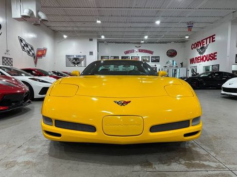 Used 2004 Chevrolet Corvette Z06 w/ Memory Package RWD image 21