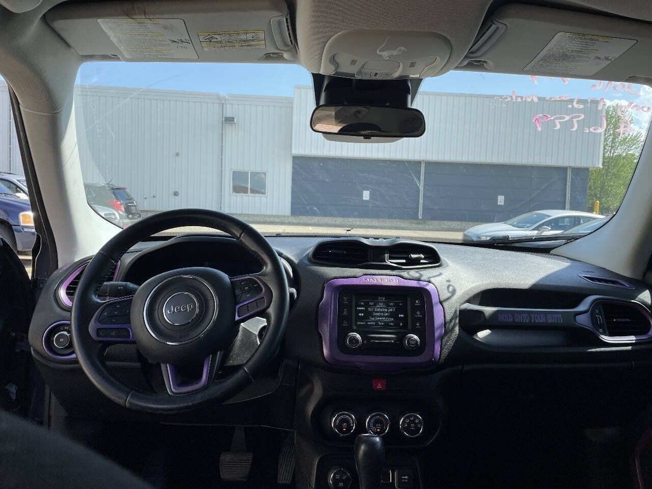 Used 2016 Jeep Renegade Trailhawk AWD/4WD image 23