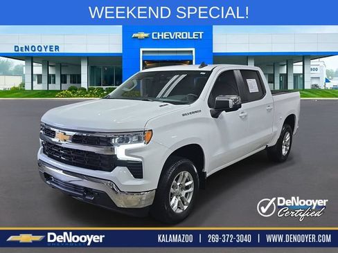 Used 2023 Chevrolet Silverado 1500 LT w/ Safety Package AWD/4WD image 1