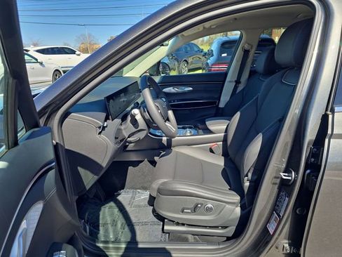 New 2026 Genesis GV70 2.5T AWD/4WD image 11