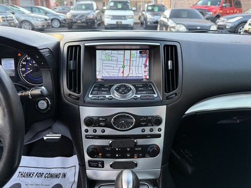 Used 2015 INFINITI Q60 Sport Limited image 19