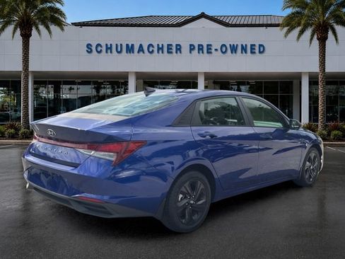 Used 2021 Hyundai Elantra SEL FWD image 7