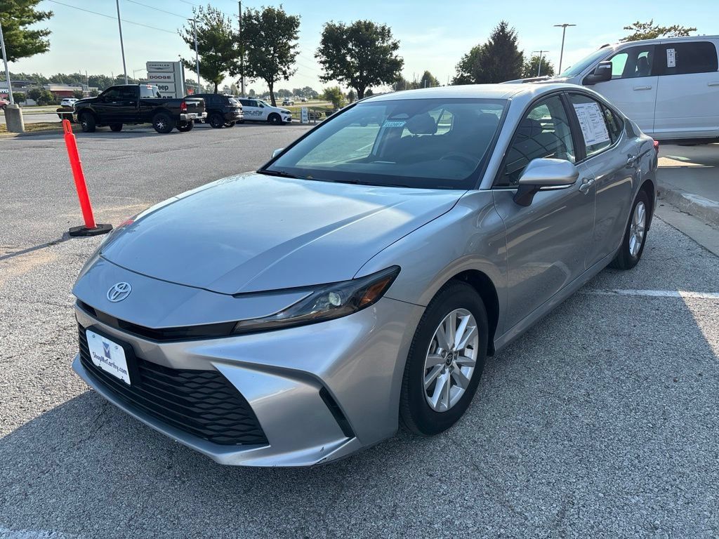 Used 2025 Toyota Camry LE FWD image 8