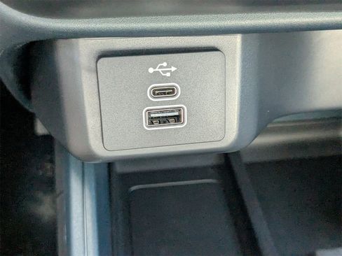 New 2025 Ford Maverick XL w/ Equipment Group 101A image 24