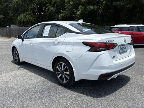 Used 2025 Nissan Versa SV w/ Trunk Package FWD image 3