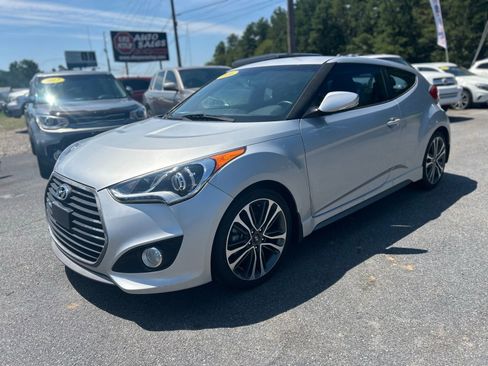 Used 2016 Hyundai Veloster Turbo FWD image 1