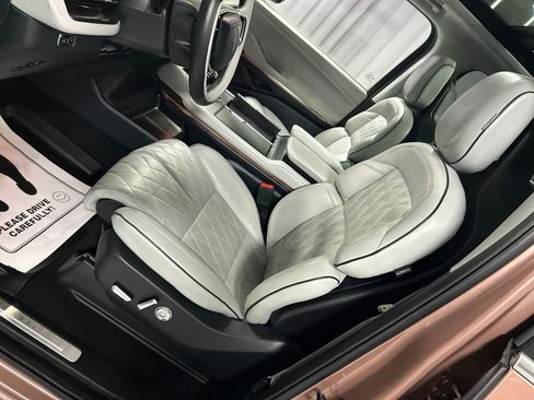 Used 2025 Lincoln Navigator L Black Label image 12