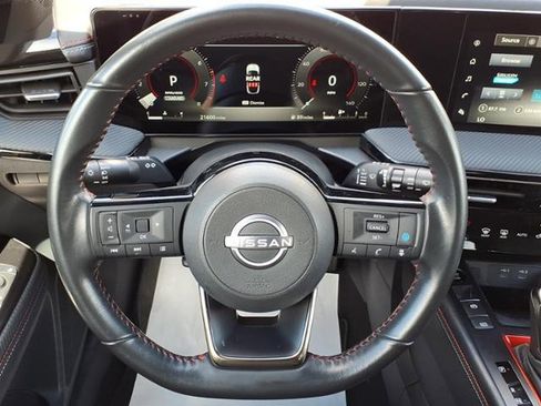 Used 2025 Nissan Kicks SR image 20