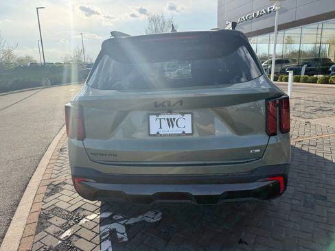 Used 2025 Kia Sorento X-Line EX image 6