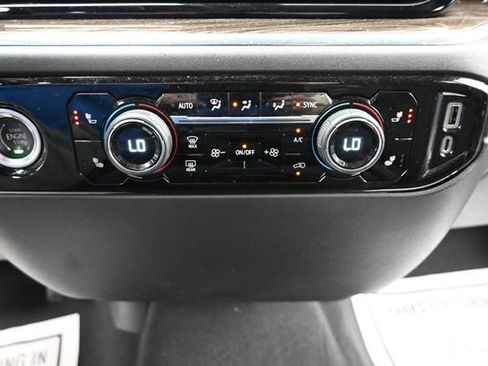 Used 2023 Chevrolet Silverado 1500 LT AWD/4WD image 13
