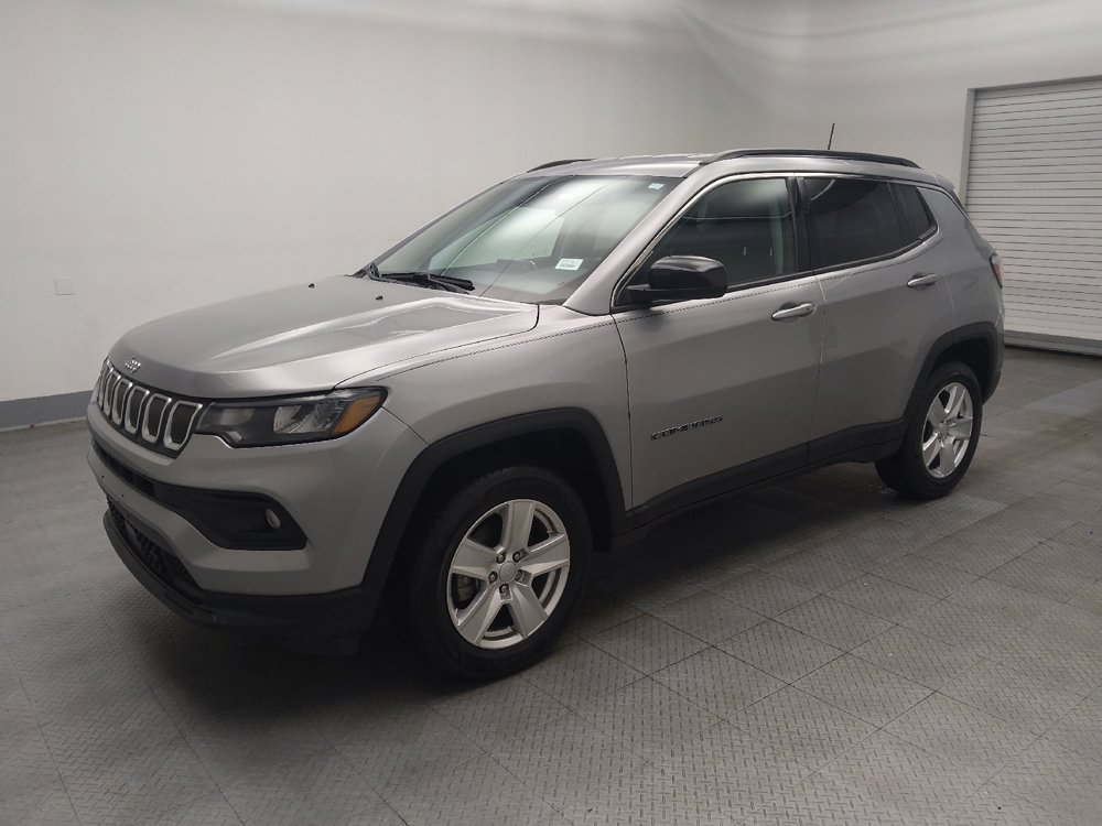 Used 2022 Jeep Compass Latitude w/ Convenience Group AWD/4WD image 2