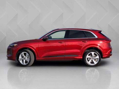 New 2025 Audi Q5 Premium Plus image 3