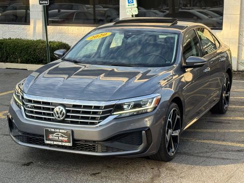 Used 2020 Volkswagen Passat 2.0T R-Line FWD image 17