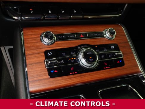 Used 2020 Lincoln Aviator Reserve w/ Class IV Trailer Tow Package image 23