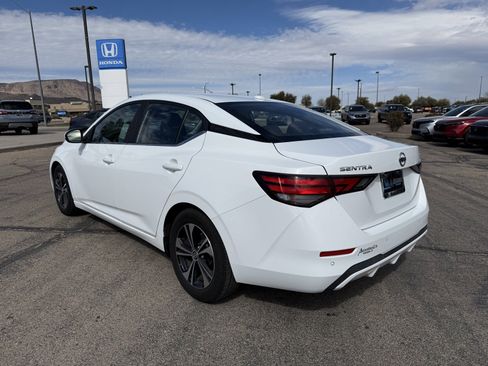 Used 2022 Nissan Sentra SV image 7