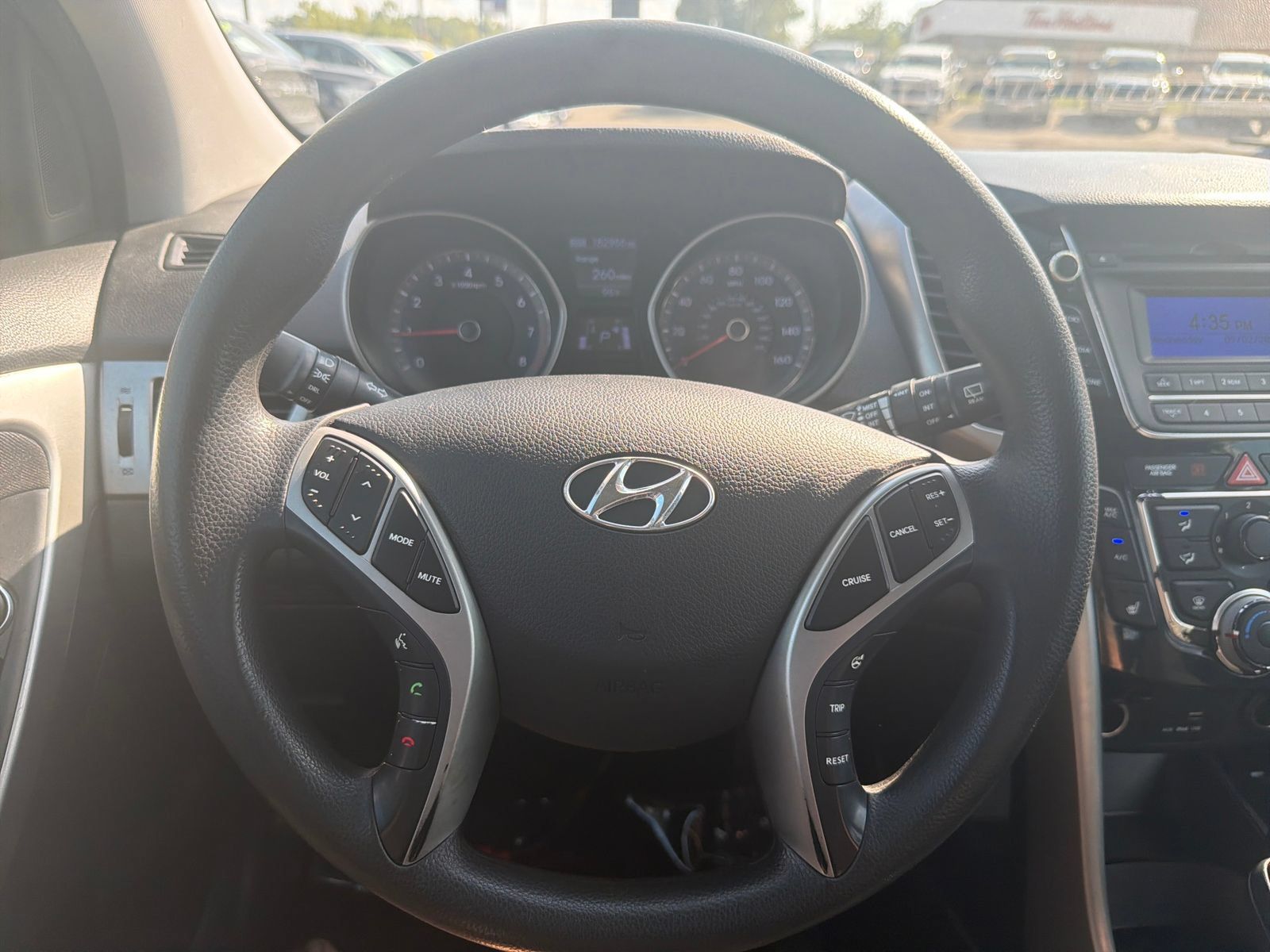 Used 2016 Hyundai Elantra GT FWD image 17