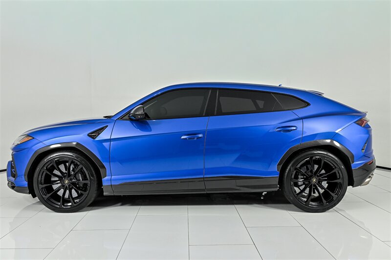 Used 2022 Lamborghini Urus AWD/4WD image 14