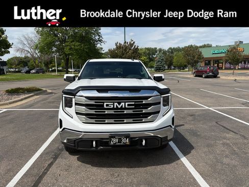 Used 2022 GMC Sierra 1500 SLE AWD/4WD image 1