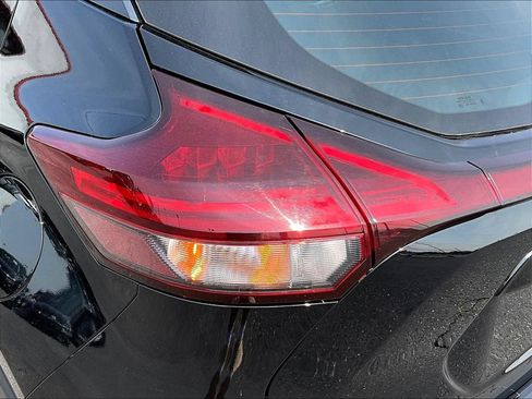 Used 2024 Nissan Kicks SR FWD image 22