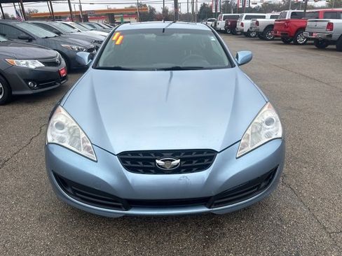 Used 2011 Hyundai Genesis 2.0T image 3