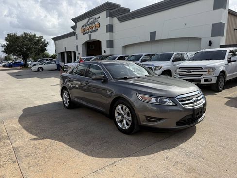 Used 2012 Ford Taurus SEL FWD image 39