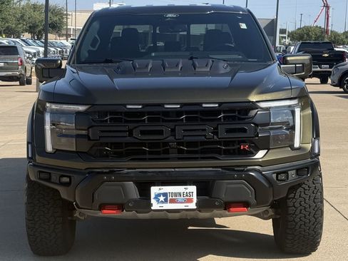 Used 2025 Ford F150 Raptor w/ Equipment Group 803A Raptor R AWD/4WD image 8