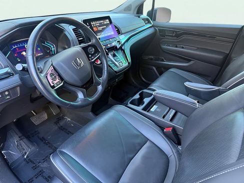 Used 2023 Honda Odyssey Elite image 16