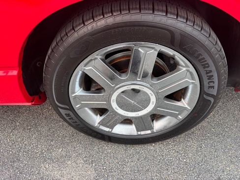 Used 2005 Ford Thunderbird RWD image 11