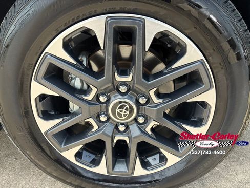 Used 2024 Toyota Sequoia Limited AWD/4WD image 2