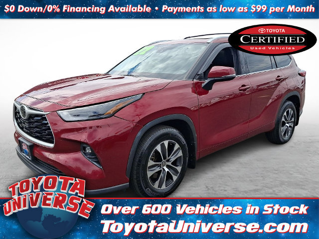 Used 2022 Toyota Highlander XLE AWD/4WD image 2