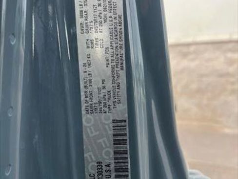 Certified 2024 Jeep Gladiator Sport AWD/4WD image 32