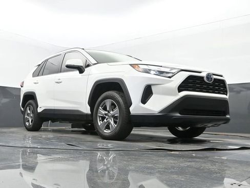 Used 2023 Toyota RAV4 XLE image 25