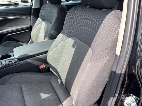 Used 2025 Toyota Camry LE FWD image 16