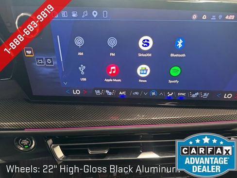 Used 2026 Chevrolet Traverse High Country w/ LPO, Floor Liner Package AWD/4WD image 6
