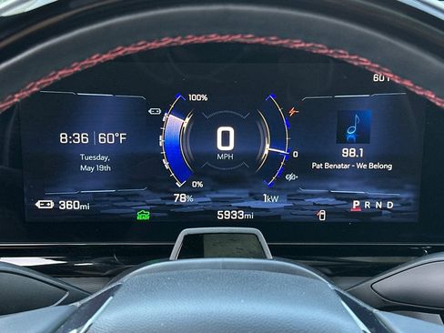 Used 2024 Chevrolet Silverado EV RST AWD/4WD image 32
