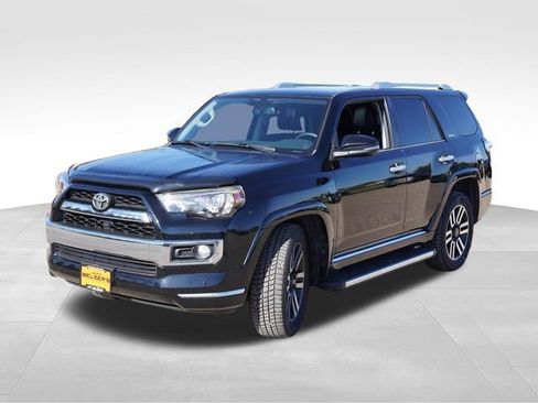 Used 2018 Toyota 4Runner Limited RWD image 11