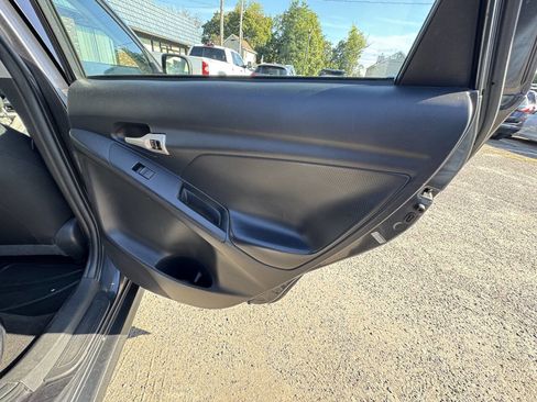 Used 2009 Toyota Matrix Base 4dr Wagon 4A image 51