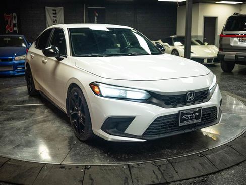 Used 2022 Honda Civic Sport image 5