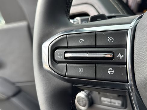 New 2026 GMC Yukon XL Elevation w/ Elevation Premium Package image 19