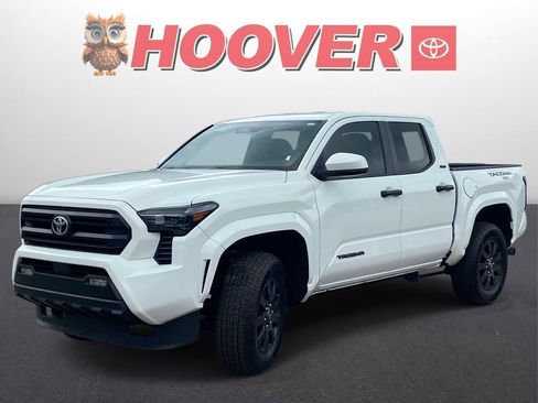 Used 2024 Toyota Tacoma SR5 RWD image 5