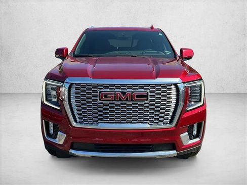 Used 2023 GMC Yukon Denali AWD/4WD image 2