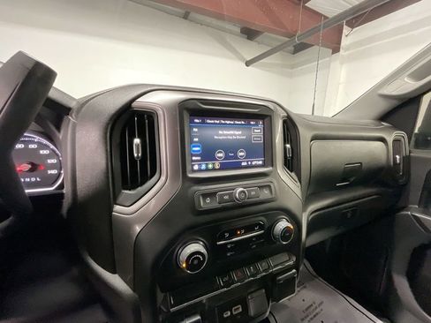 Used 2023 Chevrolet Silverado 2500 Custom w/ Custom Value Package image 16