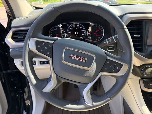 Used 2023 GMC Acadia Denali w/ Denali Ultimate Package AWD/4WD image 16