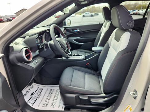 New 2026 Chevrolet Trax RS w/ Driver Confidence Package image 9