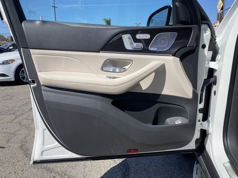 Used 2020 Mercedes-Benz GLS 450 4MATIC image 18