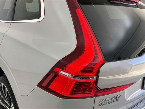 Used 2023 Volvo XC60 B5 Ultimate w/ Climate Package image 41