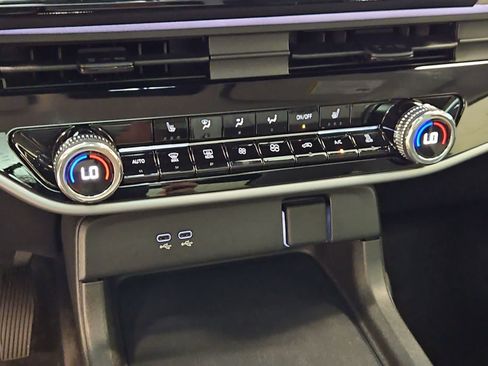 Used 2024 Honda Prologue Touring image 33