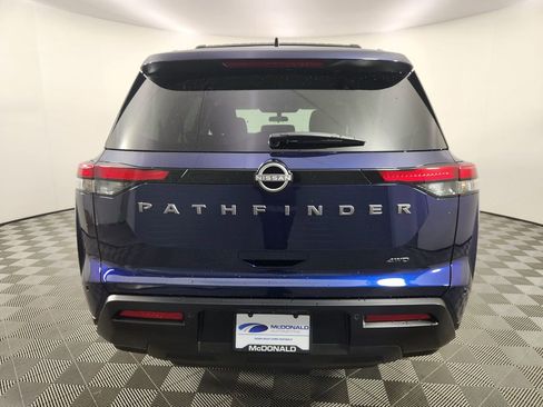 New 2026 Nissan Pathfinder SV image 5